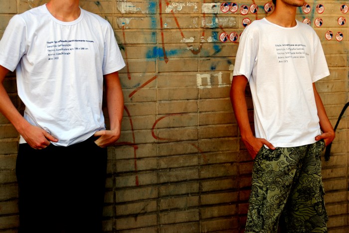 Ação Performática do Projeto "Seu Título", Coletivo Monográfico, 2010.