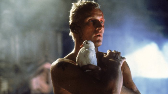 Rutger Oelsen Hauer como Roy Batty, em 